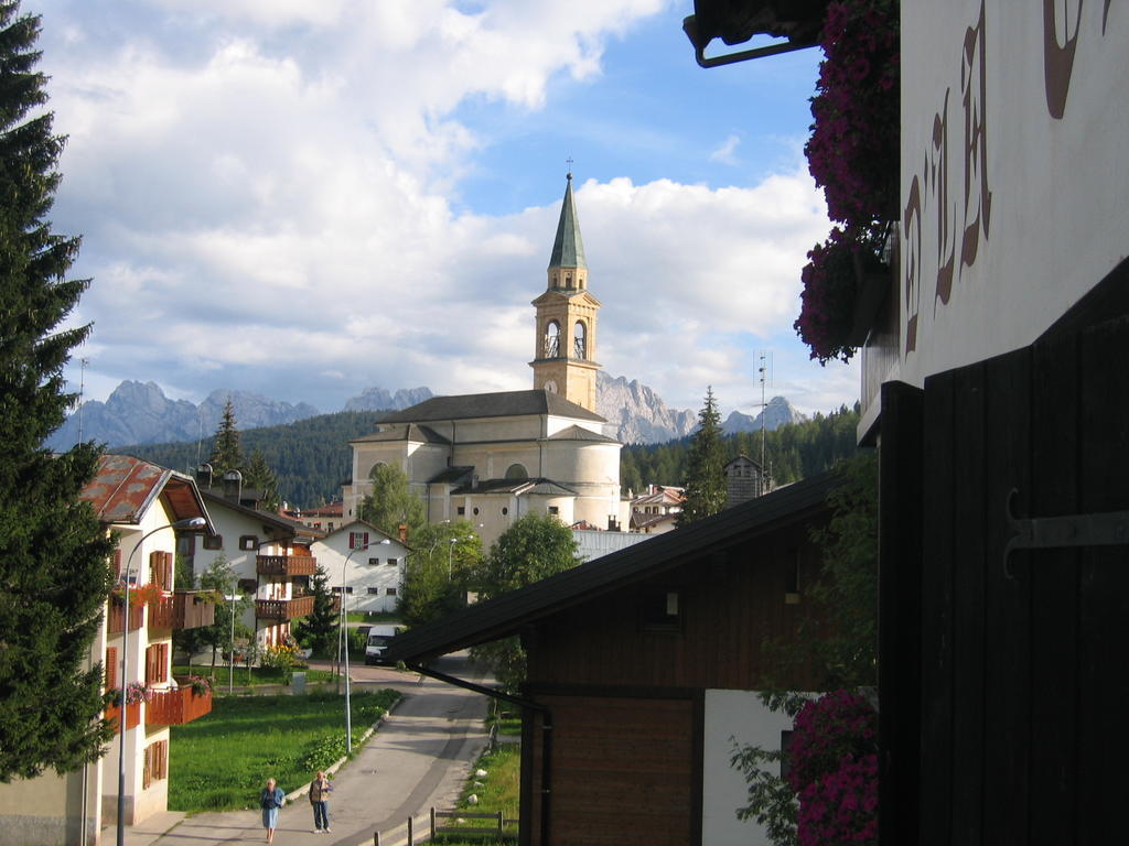 Hotel D'La Varda Di Topran D'Agata Paolo &C Sas ปาโดลา ห้อง รูปภาพ